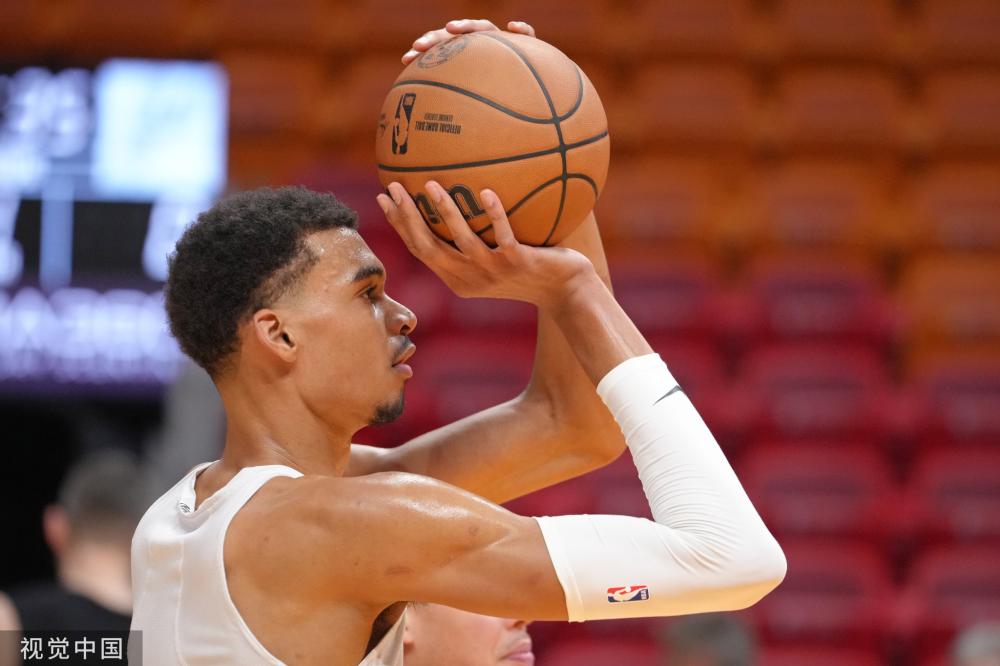 特别强调了 特别强调了